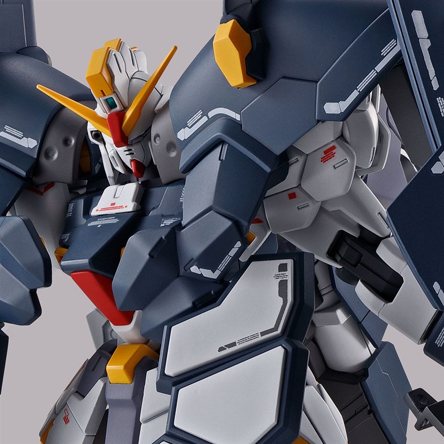 MG ガンダムエピオン EW（シュトゥルム・ウント・ドラング装備）」ほか