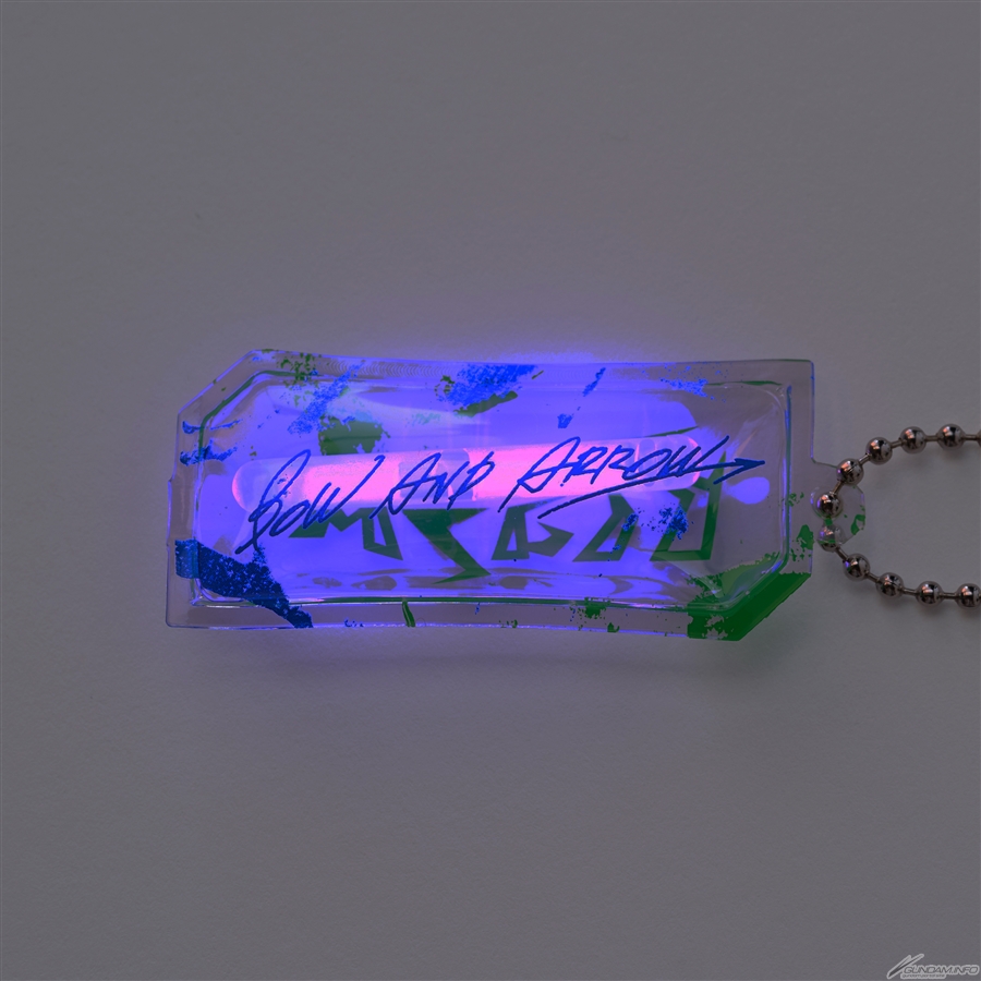 米津玄師15thシングル「Plazma／BOW AND ARROW」パッケージ写真